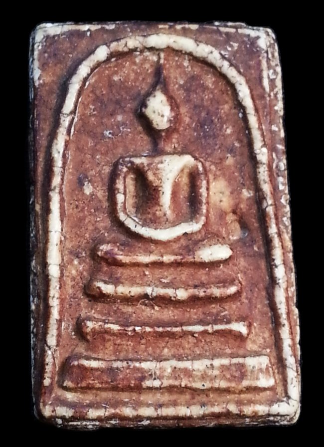 พระสมเด็จวัดระฆังพิมพ์ใหญ่พิมพ์หลวงวิจารณ์เจียรนัย.(Phra-Somdej of Wat Rakang Temple)