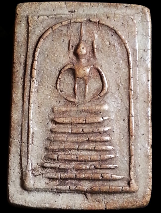 พระสมเด็จวัดเกศไชโยพิมพ์7ชั้นนิยม.(Phra-Somdej of Wat Kej-Chai-Yo Temple)