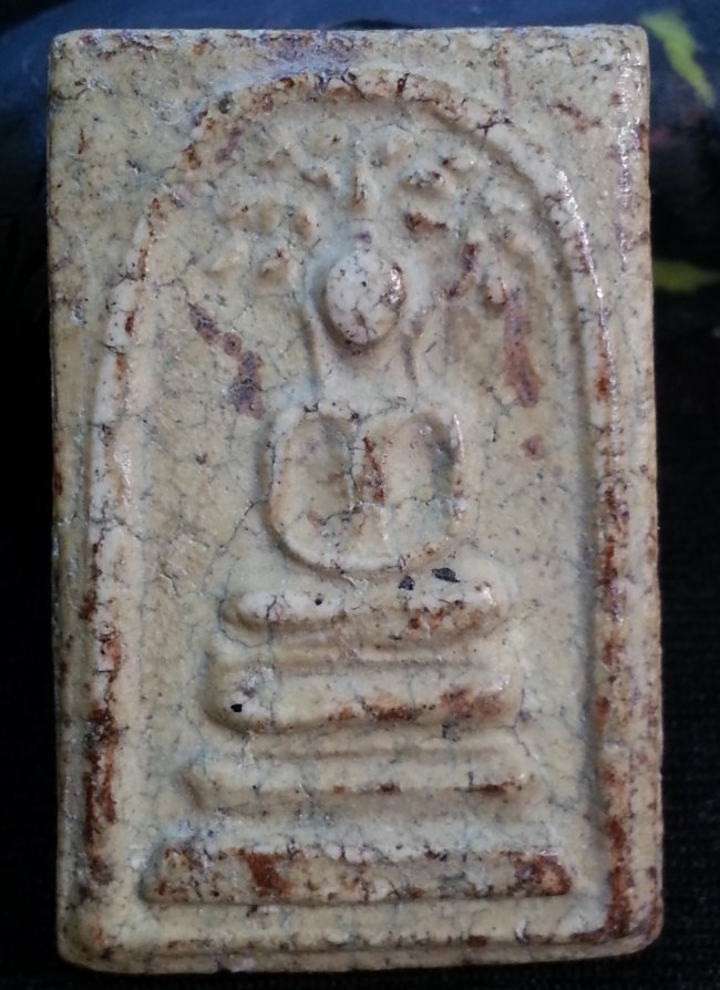 พระสมเด็จวัดระฆังพิมพ์ปรกโพธิ์ เนื้อขียวก้านมะลิ.(Phra-Somdej of Wat Rakang Temple)